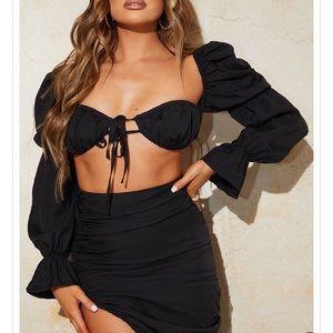 Long puffy sleeve crop top